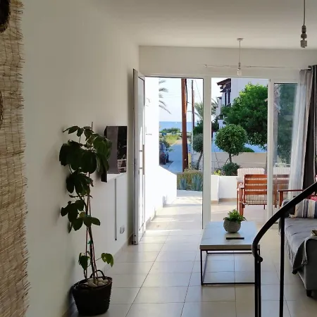 公寓 Mediterranean Seaside Authentic House *